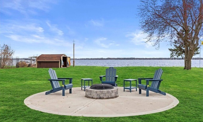Beaver Dam House | Spacious Newly Renovated 5-bedroom Lake Front house in charming Beaver Dam WI