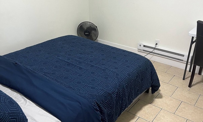 Surrey Apartment | Spacious Newly Renovated Private Suite in Quite and peaceful neighborhood