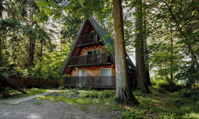 Concrete Cabin | Spacious North Cascades Riverside A-Frame w/Mt Baker Views - Dog-Friendly