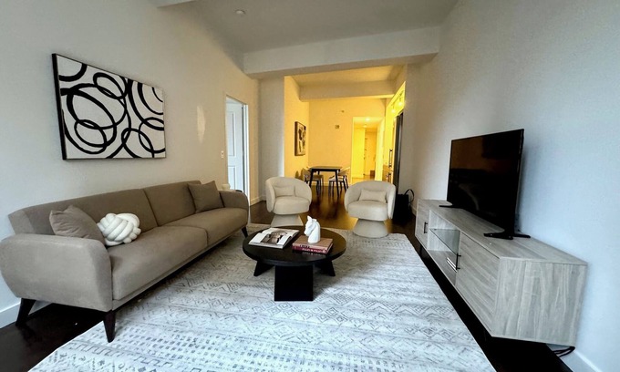 Financial District Apartment | Spacious NYC 1-bedroom; Downtown with 24/7 Doorman
