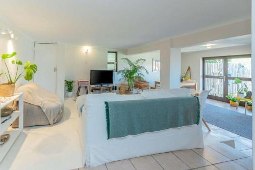 Cape Peninsula Apartment | Spacious Ocean & Nature Escape