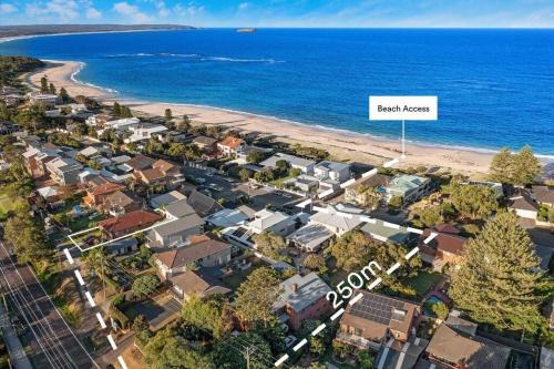 Noraville House | Spacious Ocean View Home in Noraville