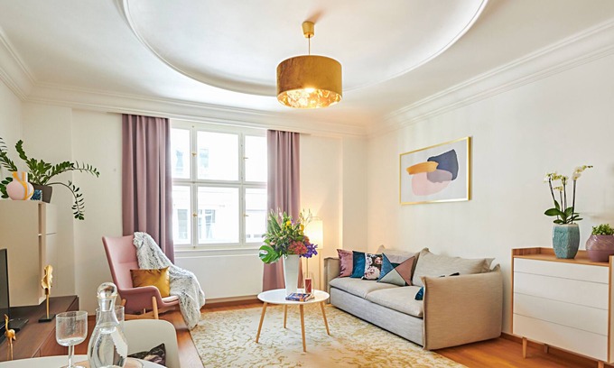 Josefov Apartment | Spacious Old Town Square Apartment