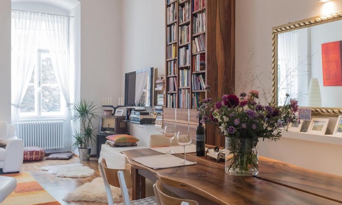 Altstadtviertel Apartment | Spacious old town luxury apartment