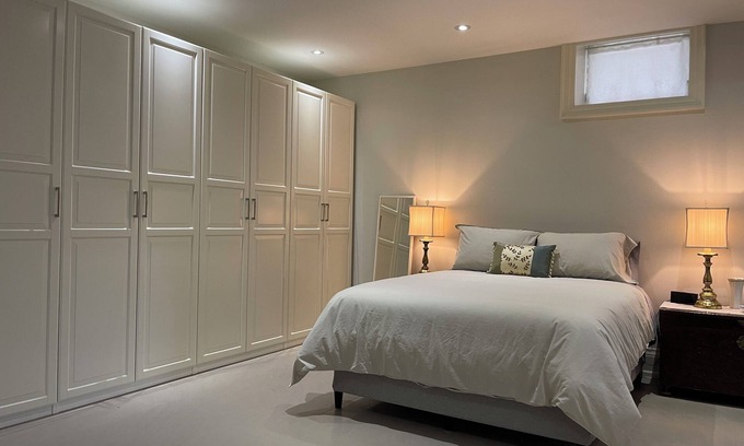 Palmerston House | Spacious Open Concept APT in Little Italy