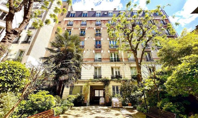 Necker Apartment | Spacious Paris apartmentn