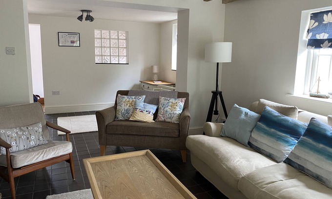 Great Bircham Cottage | Spacious period cottage walking distance to shop, cafe and pub
