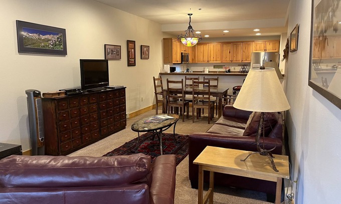 Mountain Village Condo | Spacious Pet-Friendly 2-Bedroom Condo Tucked in the Woods