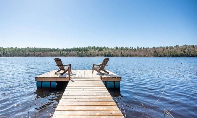 Chalk River Cottage | Spacious & Private Cottage | Escape into Nature| Deep River, Algonguin