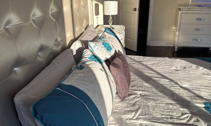 Brampton House | Spacious, Private Family Friendly 2 Bedroom Home