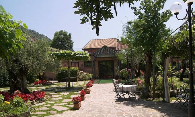 Belmonte Castello Bed & Breakfast | Spacious quadruple room near Montecassino