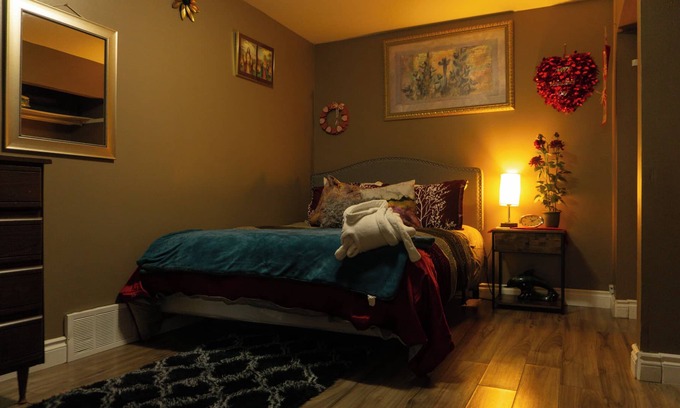 Thunder Bay Apartment | Spacious Queen Bed Home: A Perfect 5-Star Long Term Stay