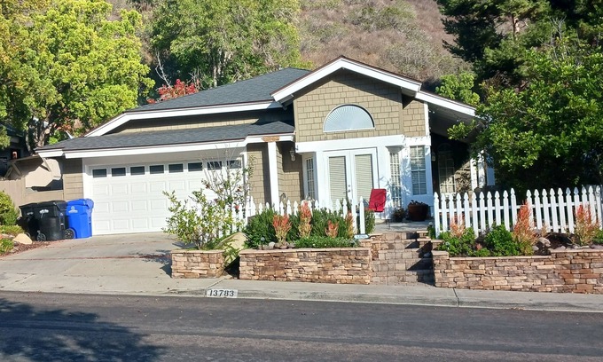 Rancho Penasquitos House | Spacious ranch: 3 bedroom, 2.5 bath n 2100sf - 1 story