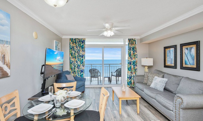 Myrtle Beach Condo | Spacious REAL 1 bedroom condo in enjoyable Myrtle Beach with Pools, Lazy River