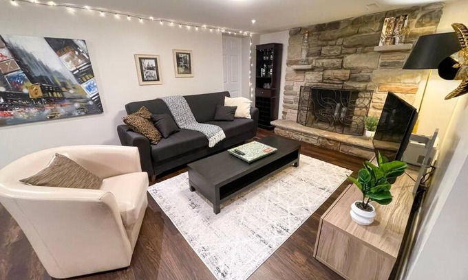 Wexford - Maryvale Apartment | Spacious & Renovated 1BD Suite w/parking