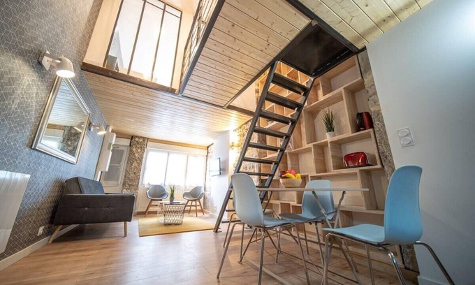 Voltaire - Saint Amour Apartment | Spacious renovated loft - University - Guillotière