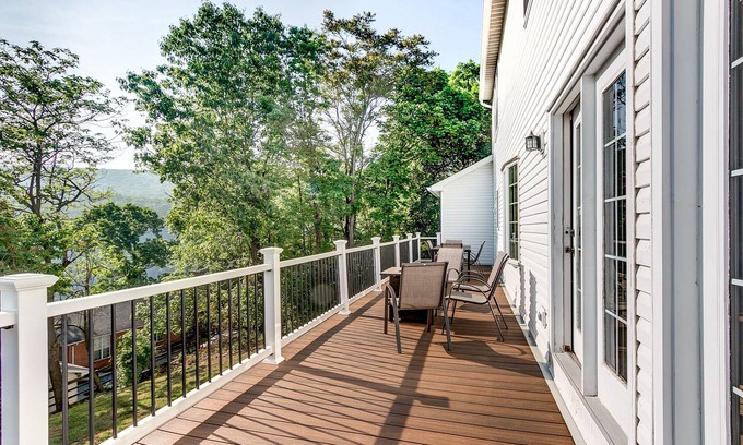 Harpers Ferry House | Spacious Riverview Escape: Just Half Mile to Harpers Ferry National Park Center