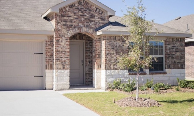 Royse City House | Spacious room for rent in newly built home! Royse City, Texas near I-30