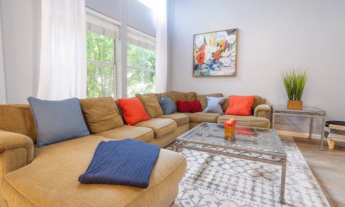 San Antonio House | Spacious San Antonio Home! Near UTSA & SeaWorld