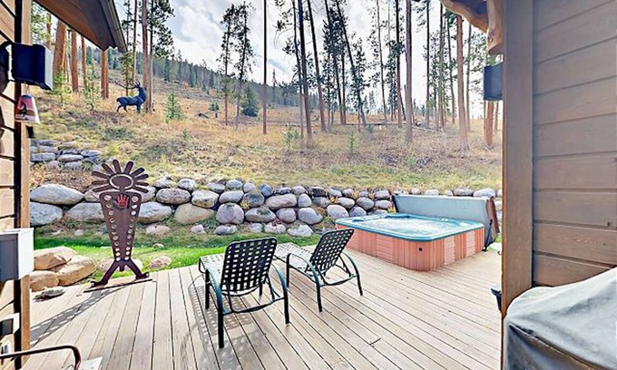 Highland Meadows House | Spacious Secluded Luxury Home 5 minutes from Vail Mountain
