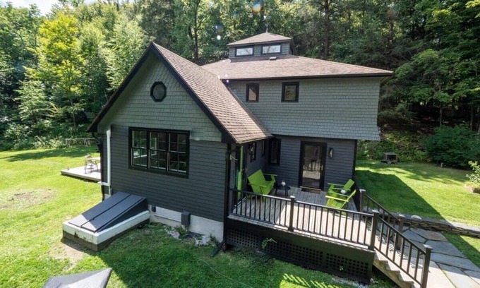 Housatonic House | Spacious & Serene Berkshires Retreat In The Woods
