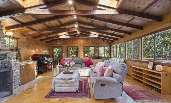 Tamalpais-Homestead Valley House | Spacious Serene Sanctuary-Minutes to SF/Muir Woods