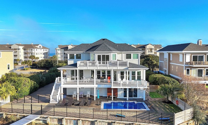 Shell Island House | Spacious Sound Front Home with Private Pool!