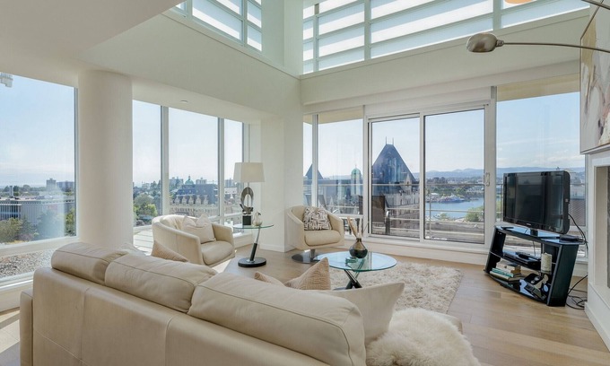 Downtown Victoria Condo | Spacious Splendour-Panoramic Views from 12th Floor Luxury Condo, AC, Pool and Parking