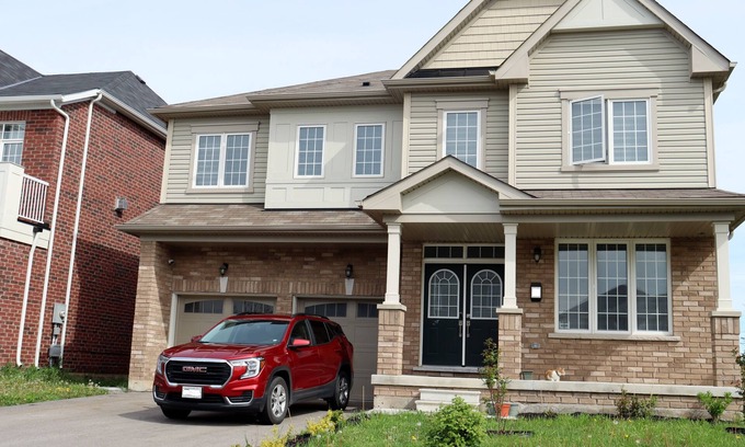 Thorold Apartment | Spacious stay, 15 min to Niagara Falls & US border (Basement Apartment)
