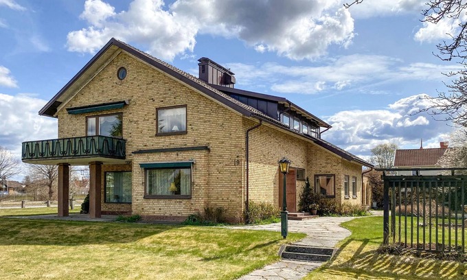 Hillerstorp House | Spacious stone villa in idyllic countryside.
