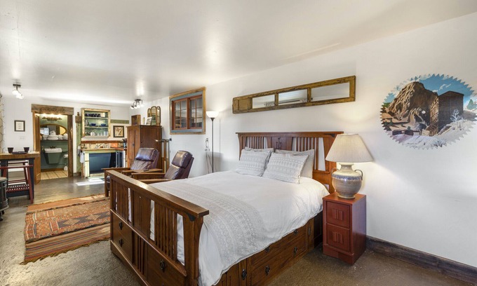 Creede Apartment | Spacious Studio Apartment - Walkable to Historic Downtown Creede