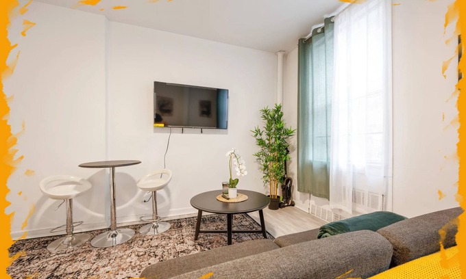 Midtown Apartment | Spacious Studio in Kips Bay!