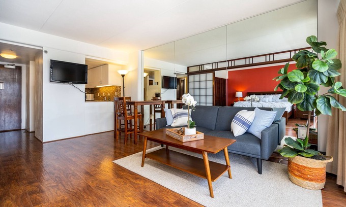 Waikiki Apartment | Spacious Studio Unit with Lagoon View! #934