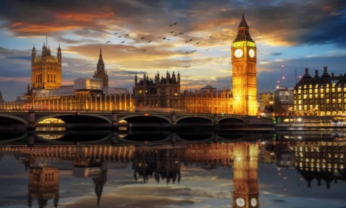 Bayswater Apartment | Spacious & Stylish Mews House in Central London