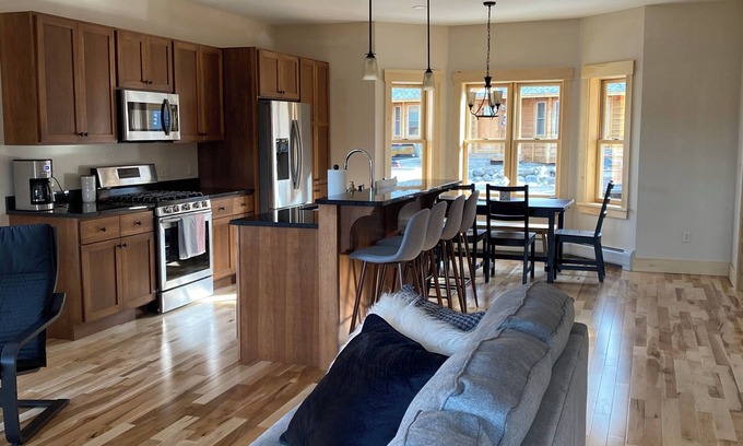 Carrabassett Valley Condo | Spacious Sugarloaf Condo