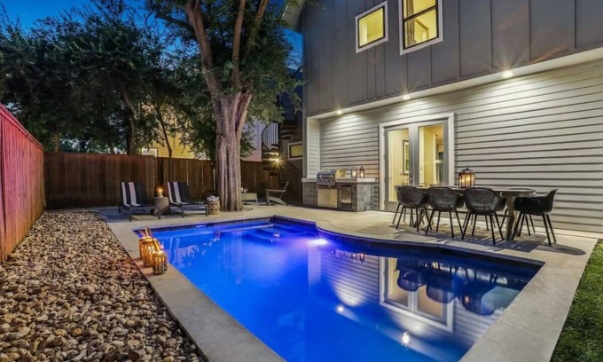 Govalle House | Spacious Sunlit Home | Heated Pool