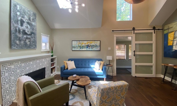 Sunnyside House | Spacious Sunnyside Bungalow