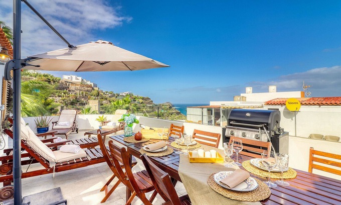 Garachico Ski Chalet | Spacious Terrace House w/Ocean view, 100m to the beach