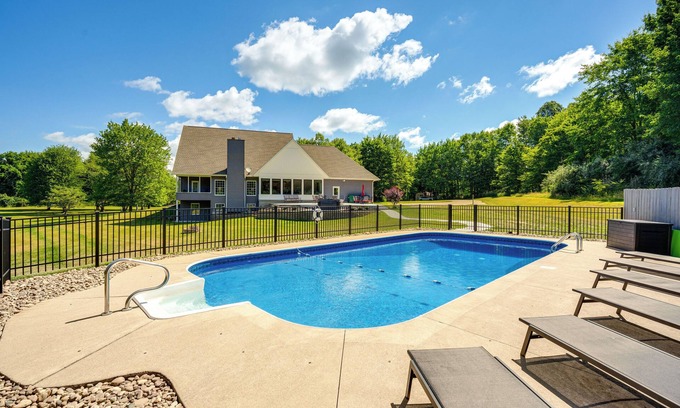 Nashport House | Spacious Thornville Home ~ 8 Mi to Buckeye Lake!