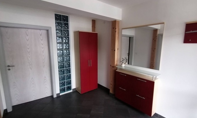 Passau Apartment | Spacious top-floor apartment in the suburban district of Grubweg