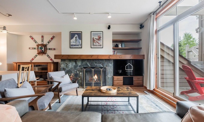 Nicklaus North Condo | Spacious townhome | Private garage & hot tub | BBQ