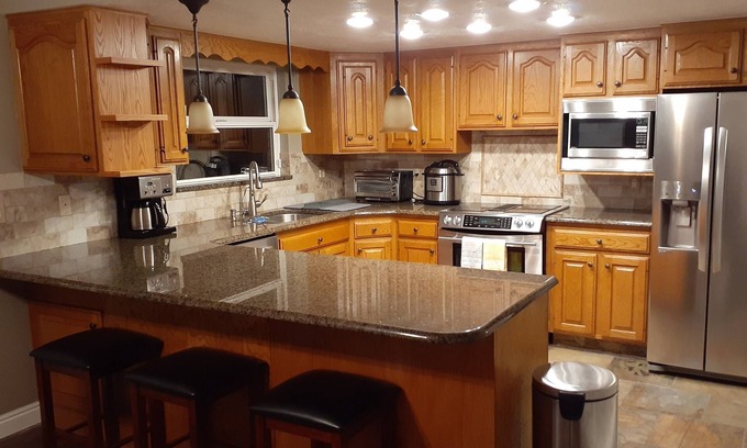 West Jordan House | Spacious Two Bedroom Suite an Hour's Drive from Eight Ski Resorts