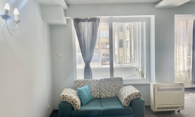 Burgas House | Spacious two Bedroom Flat Close to Beach and See Garden of Burgas