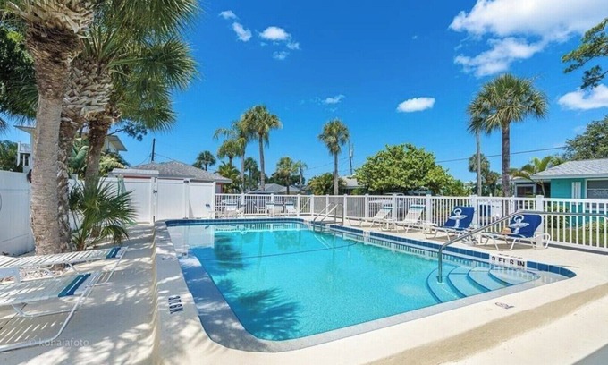 Englewood House | Spacious Updated Home with Heated Pool, close to gulf beaches, and Dearborn St.