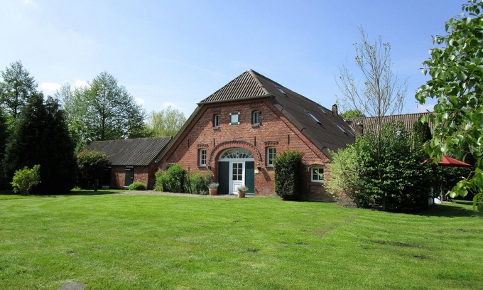 Sehestedt House | Spacious vacation residence for 6 pers. with pool and garden. Sauna - shared use