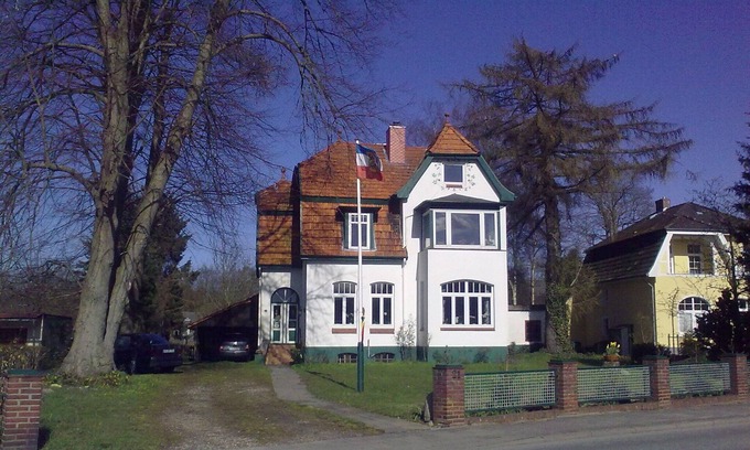 Raisdorf Cottage | Spacious vacation apartment in well-kept villa near Kiel