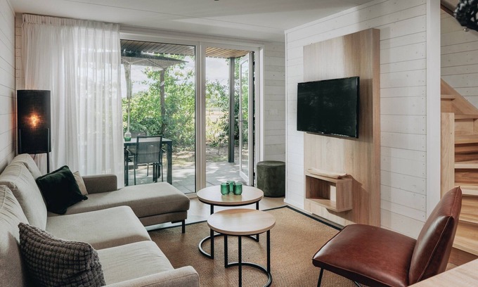 Schaijk Villa | Spacious Villa in Forest Park