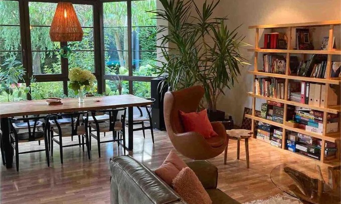 Cernosice Villa | Spacious villa with an outdoor pool in Černošice