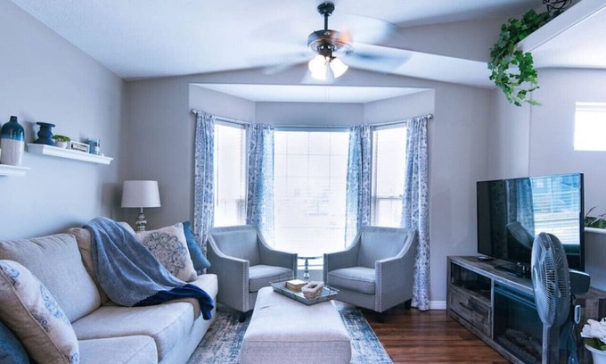 Ogden House | Spacious w/ 5BR&3BA. Perfect for Big Fam Getaway.