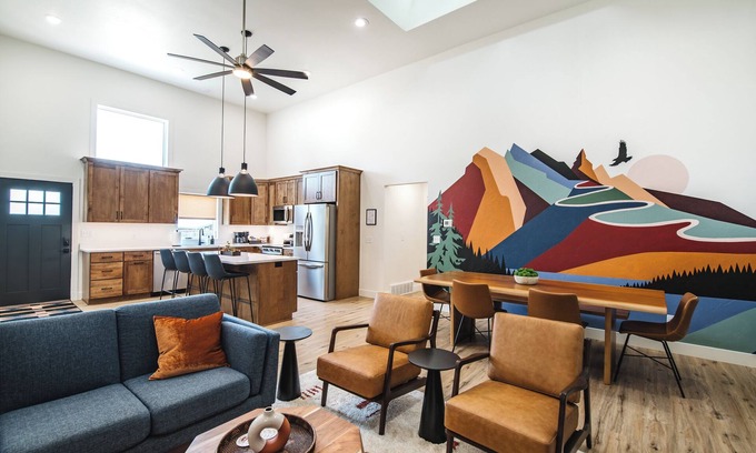 Red Lodge House | Spacious w/King Beds, Hot Tub, Easy Walk Downtown